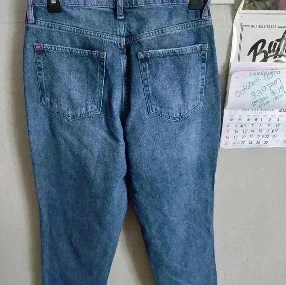 BDG distressed jeans - Picture 2 of 5